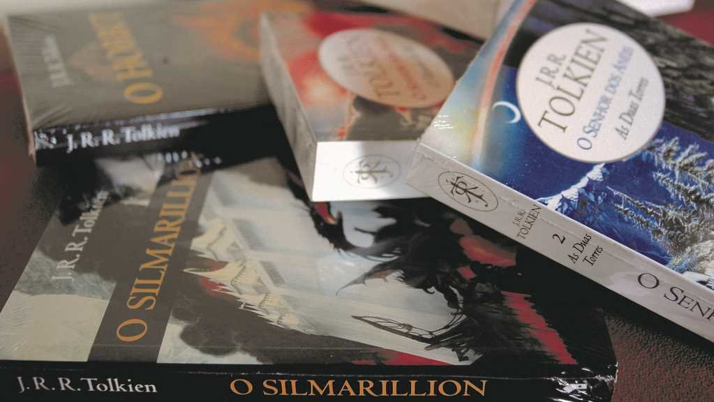 Obras de Tolkien en edición portuguesa. (Foto: Patricia Oliveira)