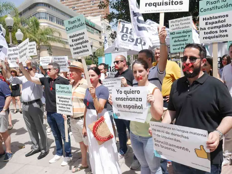 Manifestaci&oacute;n de Hablamos espa&ntilde;ol. (Foto: Hablamos espa&ntilde;ol)