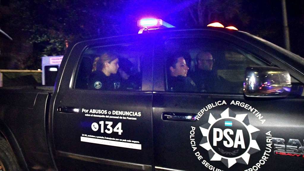 Brenda Uliarte, parella do atacante, foi tamén detida pola súa presunta implicación. (Foto: Luna Alfredo / Télam)