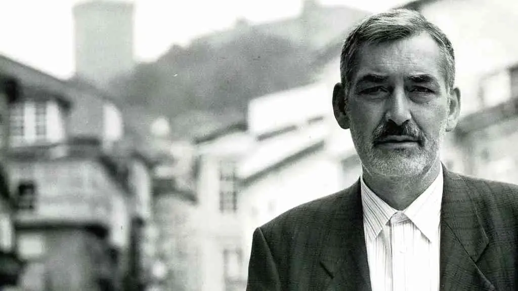 Manuel Mar&iacute;a.
