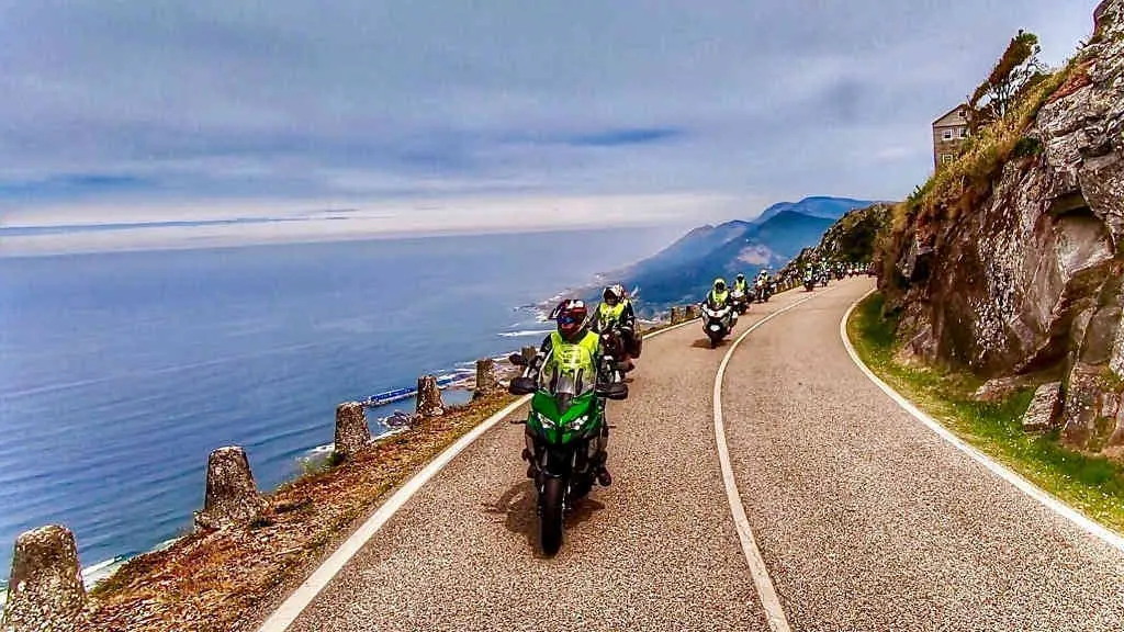 A Volta &aacute; Galiza de mototurismo este ano percorrer&aacute; as R&iacute;as Baixas e tam&eacute;n os faros do norte (Foto: Club Moto Vigo).
