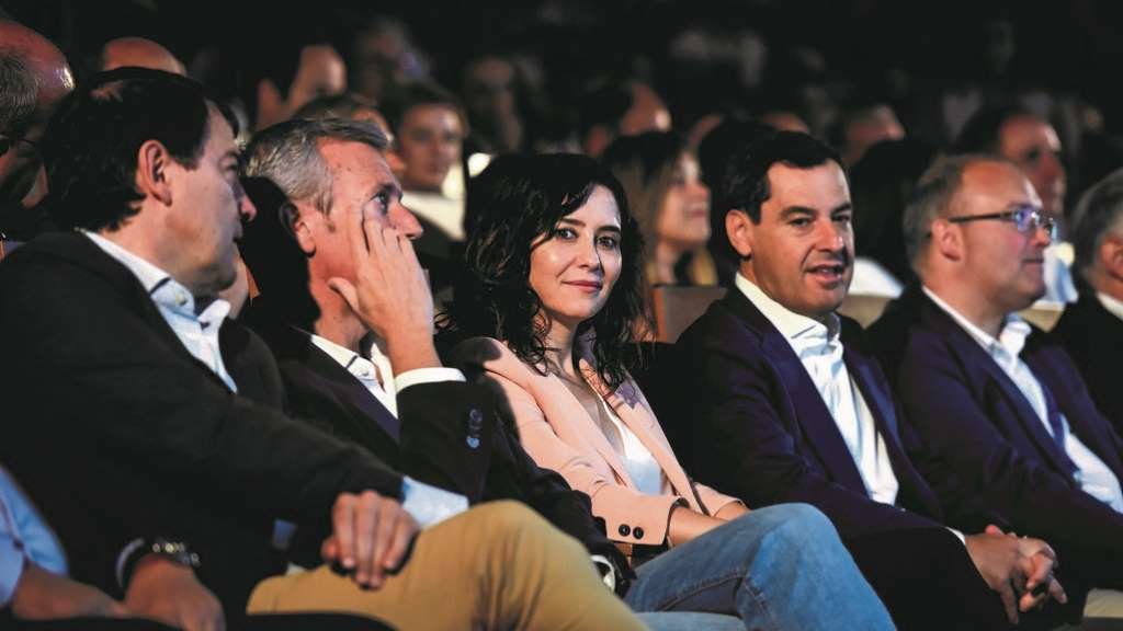 Alfonso Fernández Mañueco, Alfonso Rueda, Isabel Díaz Ayuso, Juan Manuel Moreno e Miguel Tellado nun acto do PP na fin de semana. (Foto: Europa Press)