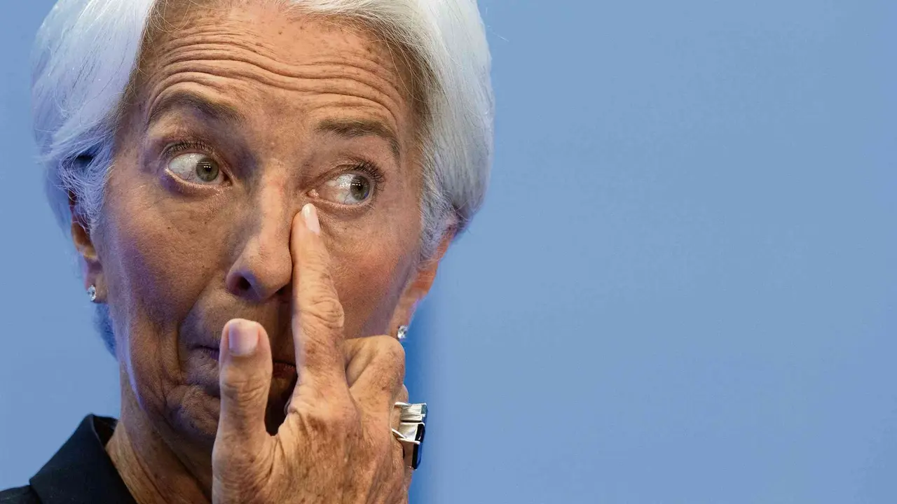 Christine Lagarde, presidenta do BCE, est&aacute; no albo das cr&iacute;ticas (Foto: Boris Roessler / DPA).