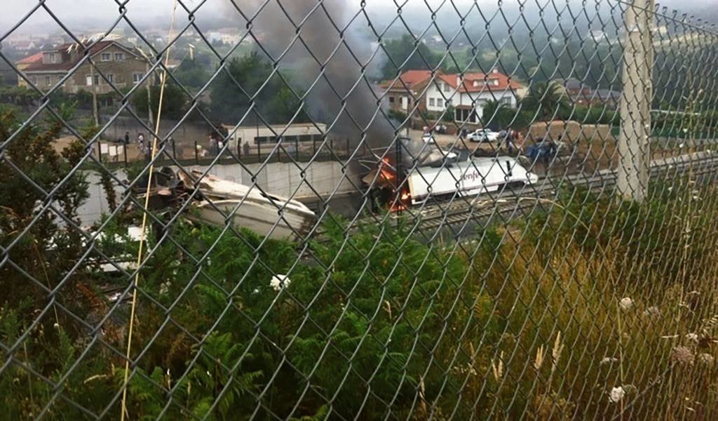 Vagón de Alvia accidentado en Angrois (Compostela) en xullo de 2013. (Foto: Europa Press)