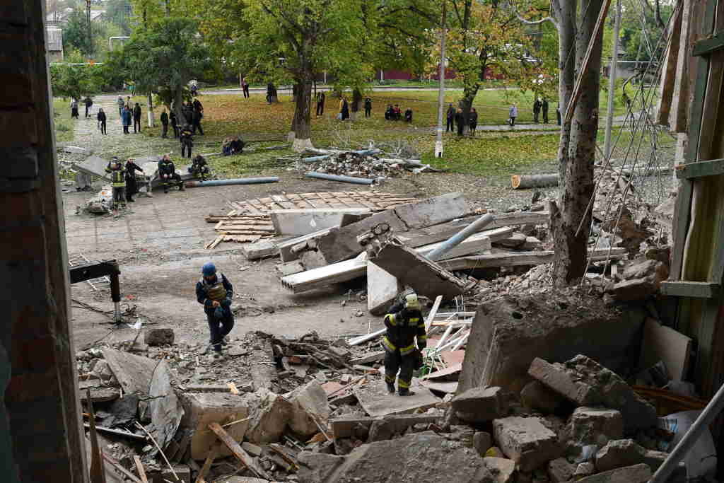 Edificio atacado en Mykolaivka. (Foto: Andriy Andriyenko / Zuma Press / ContactoPhoto)
