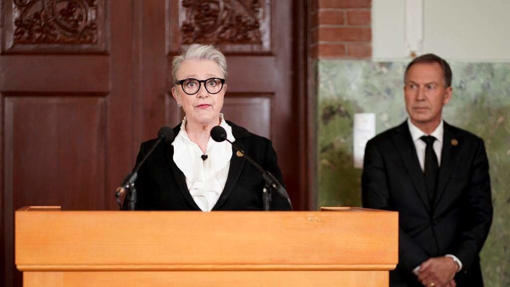 Berit Reiss-Andersen, presidenta do Comité do Nobel, esta sexta feira. (Foto: Heiko Junge / NTB)