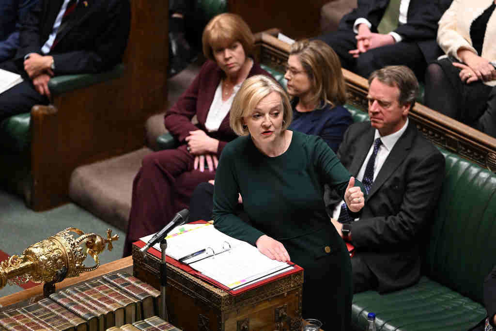 A primeira ministra do Reino Unido, Liz Truss, durante unha intervención no lexislativo nunha sesión decorrida a pasada semana. (Foto: Jessica Taylor / UK Parliament via / DPA)