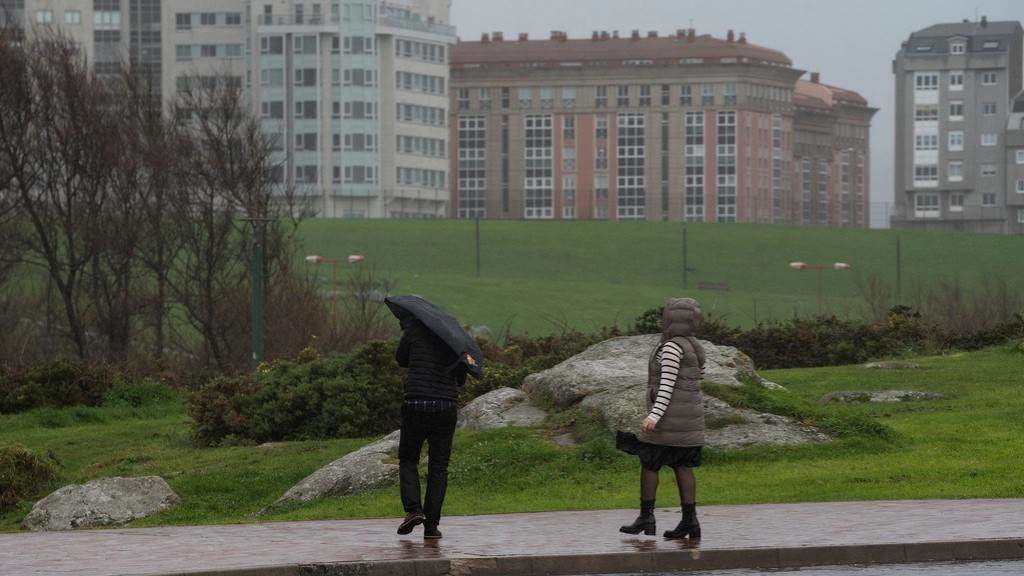 As condicións meteorolóxicas adversas volverán marcar a xornada na Galiza. (Foto: M. Dylan / Europa Press)