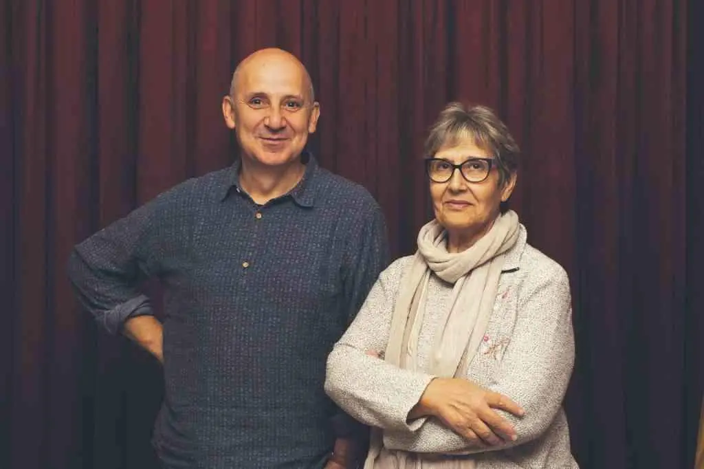 O m&uacute;sico Pedro Lucas xunto a Tareixa Novo, "voz" de Fuxan os Ventos. (Foto: Arxina)