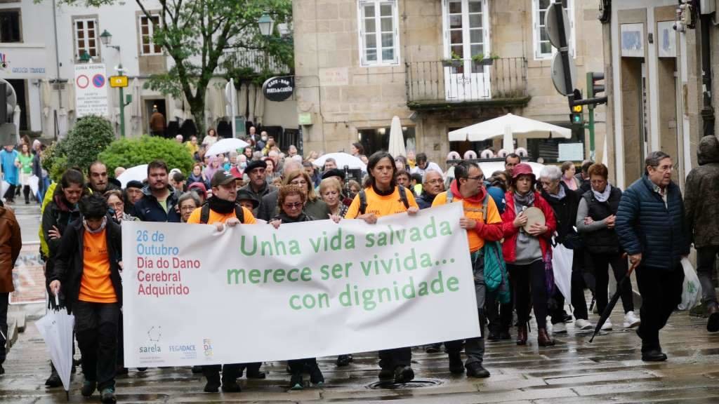 Marcha organizada por Sarela e Fegadace, esta cuarta feira, en Compostela. (Foto: Fegadace)