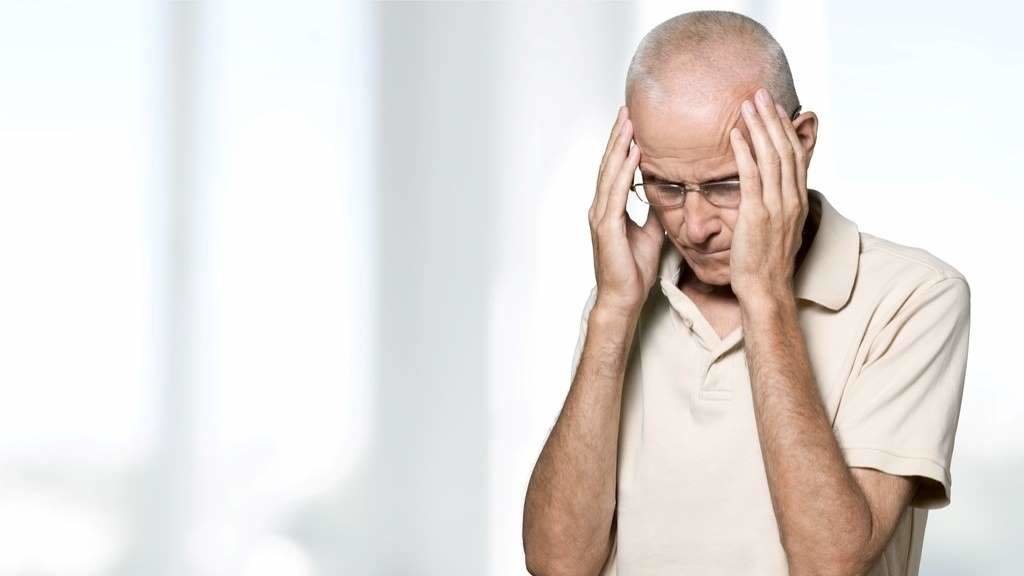 A dor de cabeza intensa é un dos síntomas do ictus. (Foto: Nós Diario)