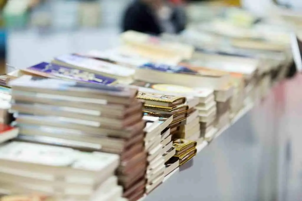 Os libros incrementaron os prezos pola suba no papel.