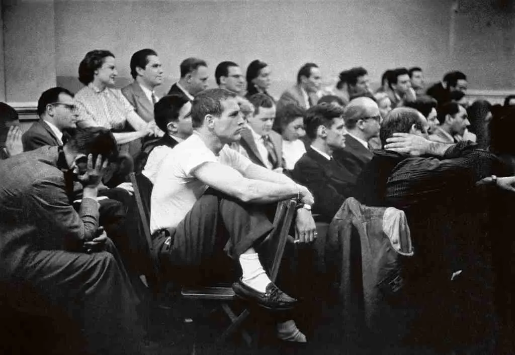 Paul Newman nunha clase do Actor's Studio de Nova York, en 1955, retratado por Eve Arnold.