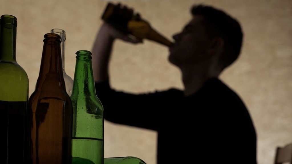 #alcolismo #alcol (Foto: Photographee.eu)