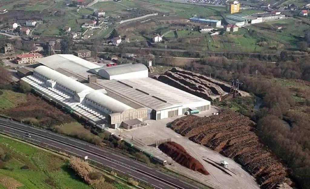 F&aacute;brica do Grupo Nogar en Xunqueira de Alba. (Foto: N&oacute;s Diario)