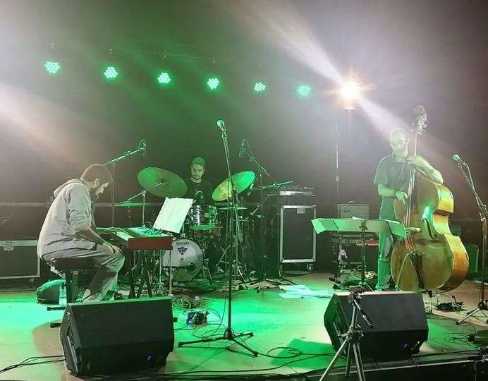 Pablo Sanmamed Trio.