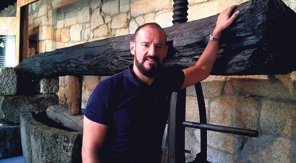 O xornalista e divulgador de vi&ntilde;o, Luis Congil.
