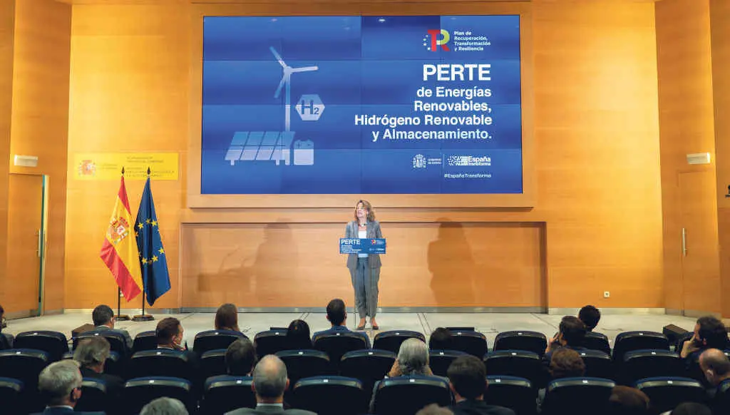 A ministra Teresa Ribera presentou en decembro de 2021 o Perte de enerx&iacute;as renov&aacute;beis e hidr&oacute;xeno verde (Foto: Europa Press).