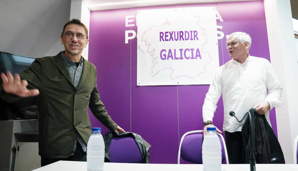 Juan Carlos Monedero e Gonzalo Busqué esta cuarta en Compostela (Foto: Álvaro Ballesteros / Europa Press).