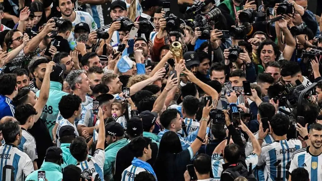 Festa arxentina ap&oacute;s a final do Mundial. (Foto: Robert Michael / DPA)