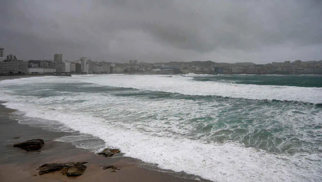 Imaxe do mar na cidade da Coru&ntilde;a (Foto: M. Dylan / Europa Press).