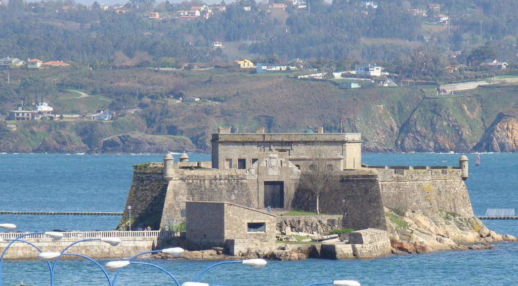 Castelo e illa de Santo Antón da Coruña (Foto: Héitor Picallo).