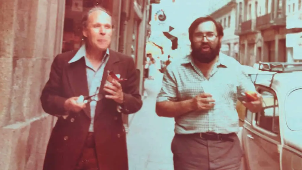 Eug&eacute;nio de Andrade e Xos&eacute; Lois Garcia en Pontevedra, en agosto de 1981 (Foto: Xos&eacute; Lois Garc&iacute;a).