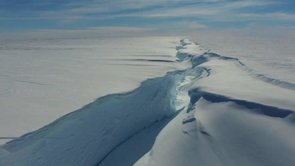 O iceberg desprendido na Antártida (Foto: BAS).