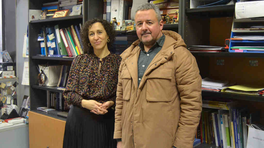 Ana Belén Fernández Souto e Xosé Rúas son os investigadores principais de 'Fakelocal'.(Foto: USC).