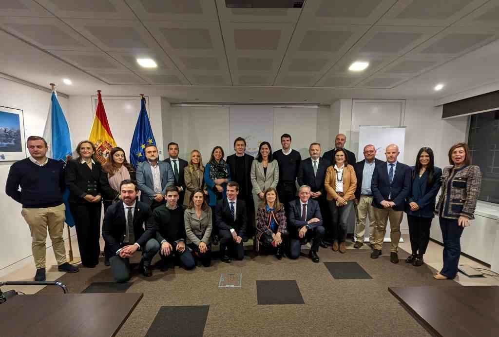 Cargos do PP na visita á Fundación Galiza Europa (Imaxe: Nós Diario)