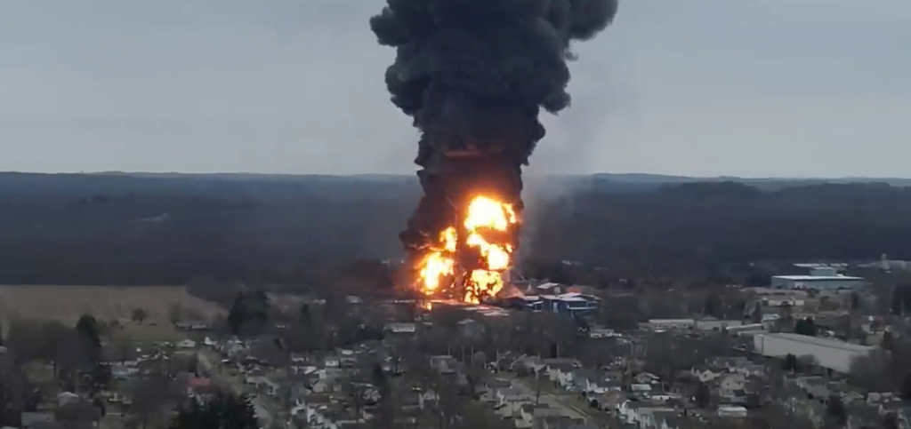 Explosión causada polo accidente en Ohio (EUA) (Foto: Photography Matters LLC).