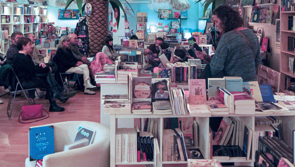 As lectoras resaltan a proximidade das autoras e autores que se prestan a participar nas actividades dos seus clubs de lectura (Foto: Arxina).