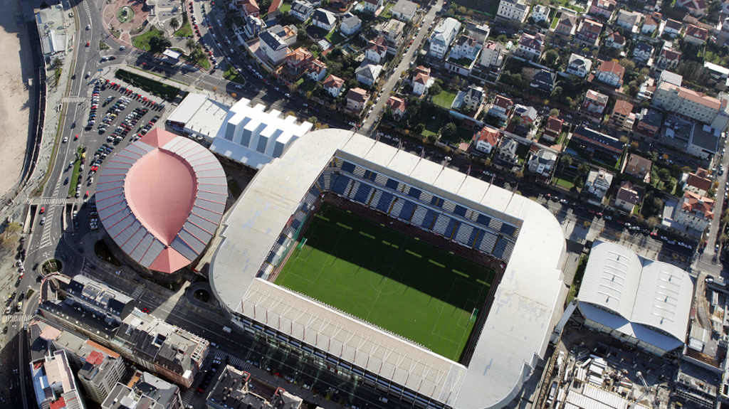 Vista aérea do estadio de Riazor (Foto: Concello da Coruña).