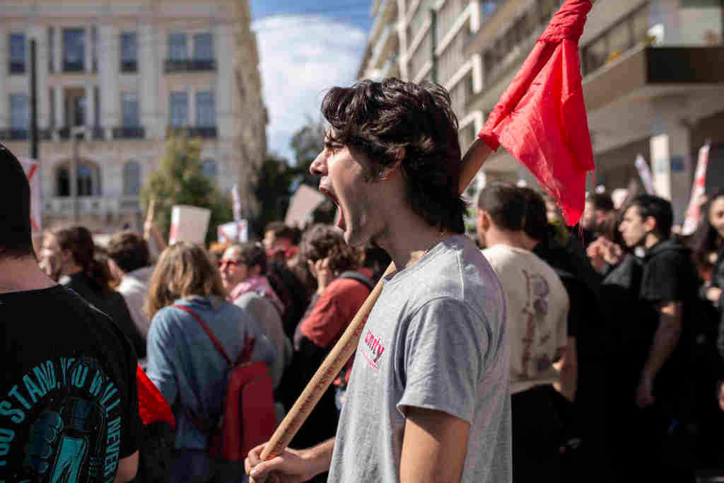 Protestas en Atenas, onte. (Foto: Socrates Baltagiannis / Dpa)