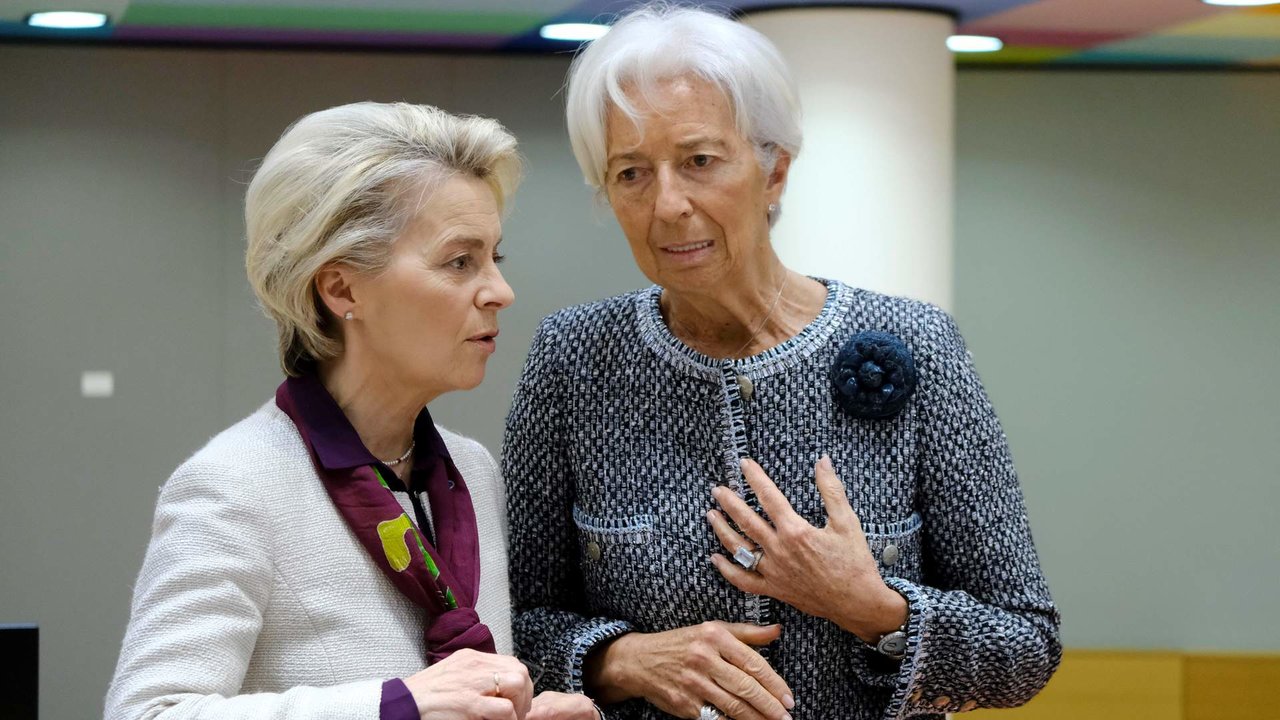 A presidenta da Comisión Europea, Ursula von der Leyen, e a presidenta do Banco Central Europeo, Christine Lagarde, esta sexta feira (Foto: Alexandros Michailidis / European / DPA).