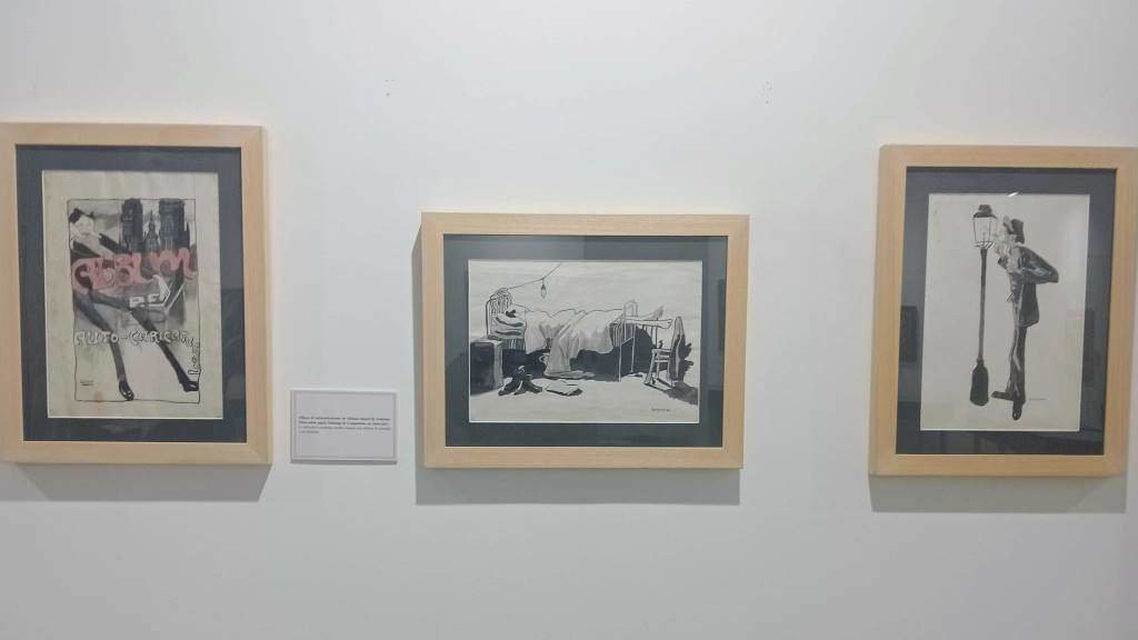 Vista da exposición, con obras de Castelao.