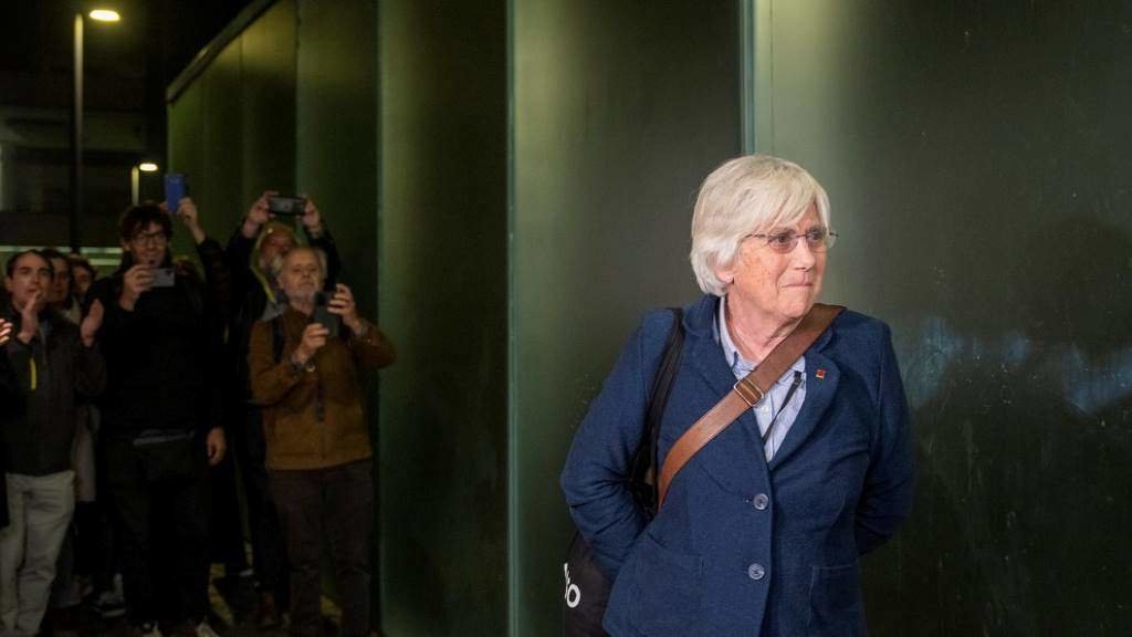 A ex conselleira Clara Ponsatí abandonando a sede xudicial. (Foto: Lorena Sopêna / Europa Press)
