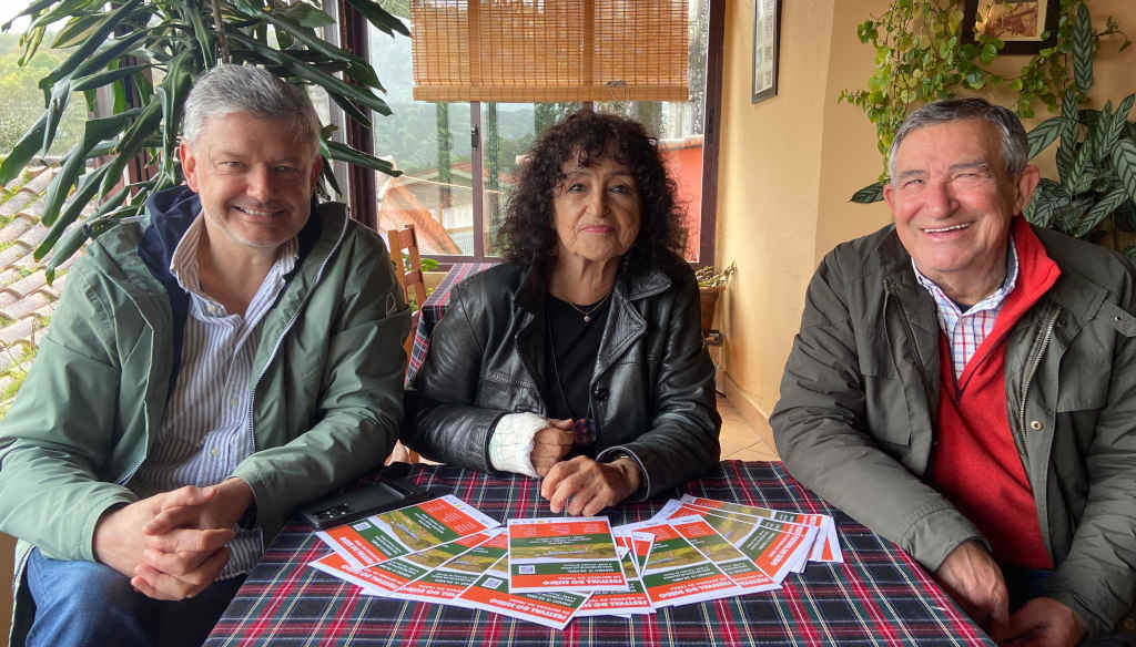 Xavier Oitavén, Carme Carreiro e José de la Riera na presentación do Festival do Suído (Foto: Plataforma Sur Da Dorsal Galega)