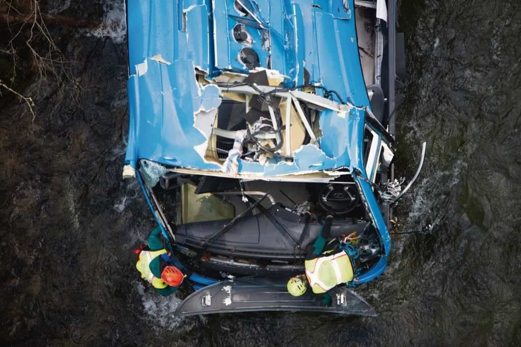 Autobús sinistrado en Cerdedo-Cotobade en decembro de 2022, co resultado de sete mortes. (Foto: Europa Press)