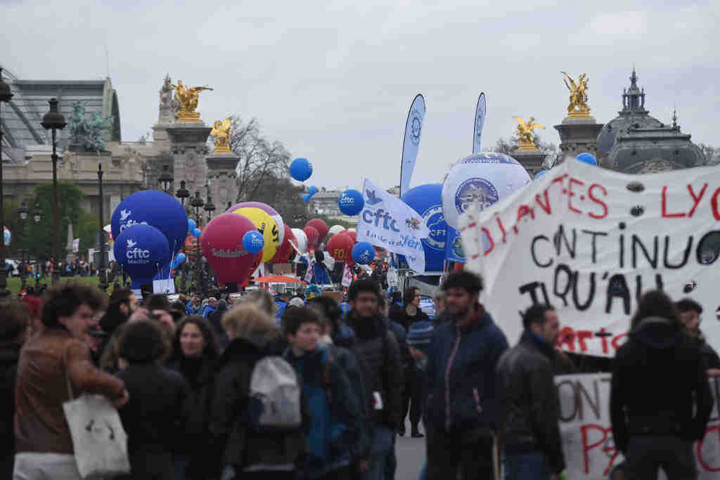 Manifestación a quinta feira en París. (Foto: Ervin Shulku / Zuma Press / Contactophoto)