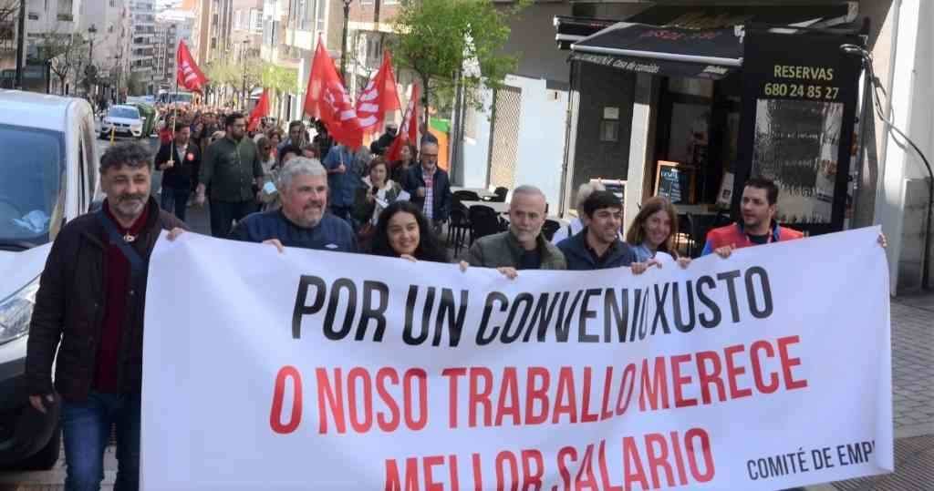 Protestas do persoal de Povisa, onte en Vigo. (Foto: CIG)