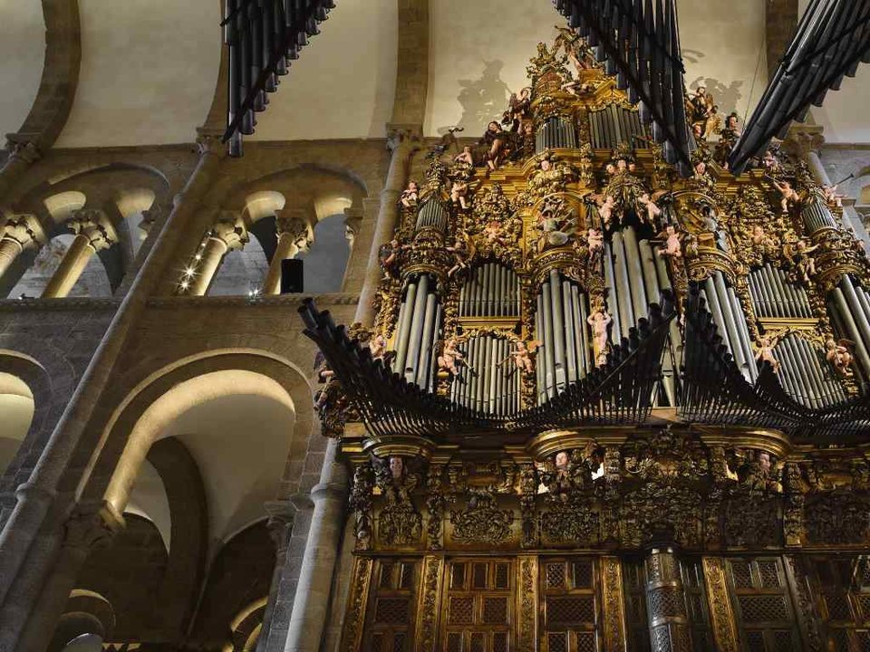 Órgano da catedral de Santiago de Compostela.