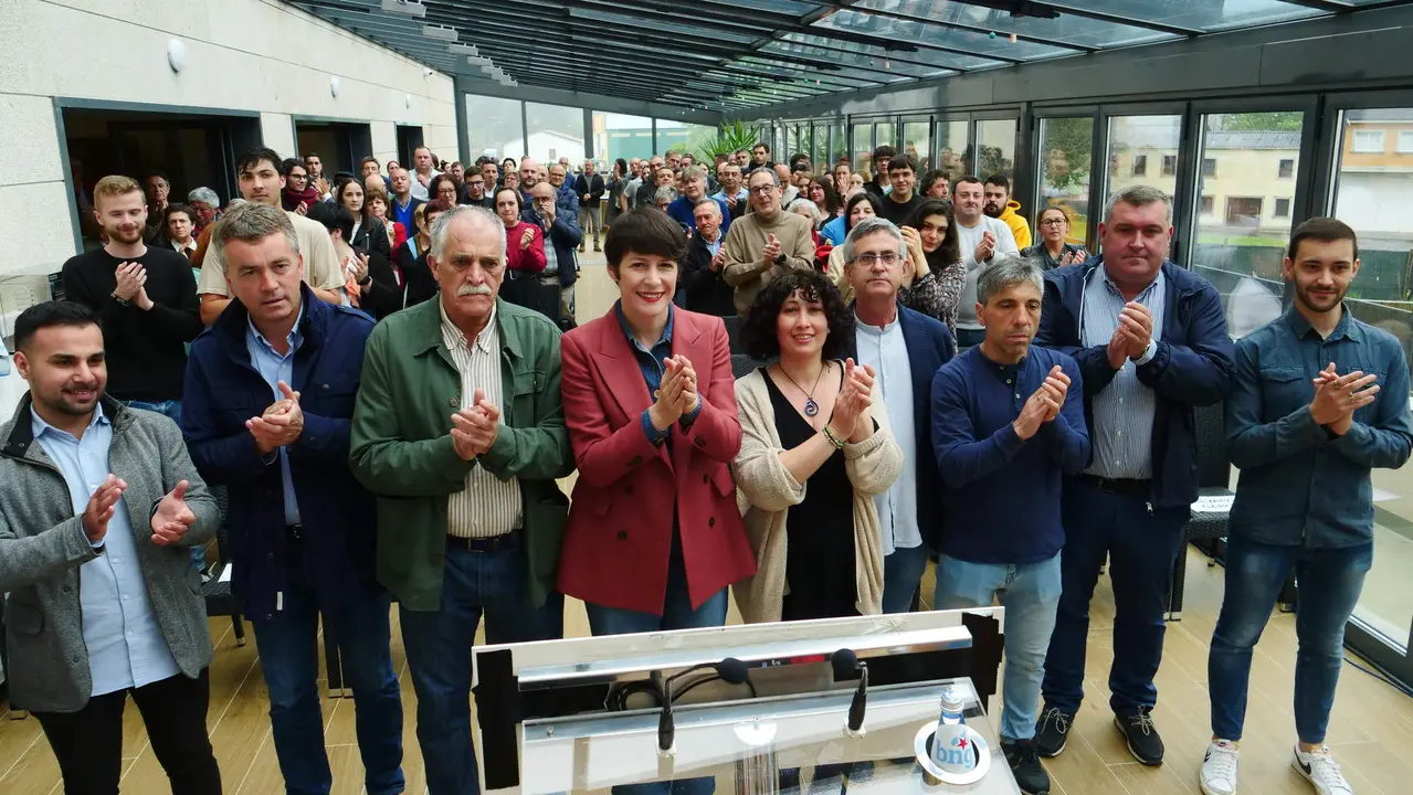 Ana Pont&oacute;n, no acto deste domingo de presentaci&oacute;n das candidaturas do BNG na Monta&ntilde;a. (Foto: N&oacute;s Diario)