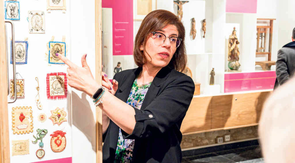 Ana Justo traballa no Museo Os Oleiros-José María Kaydeda (Foto: Nós Diario).
