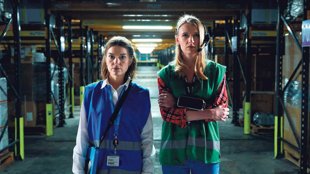'Vida e morte nun almacén' é un drama baseado en relatos do persoal dun gran local que acolle moitas empresas en Gran Bretaña (Foto: BBC Factual).