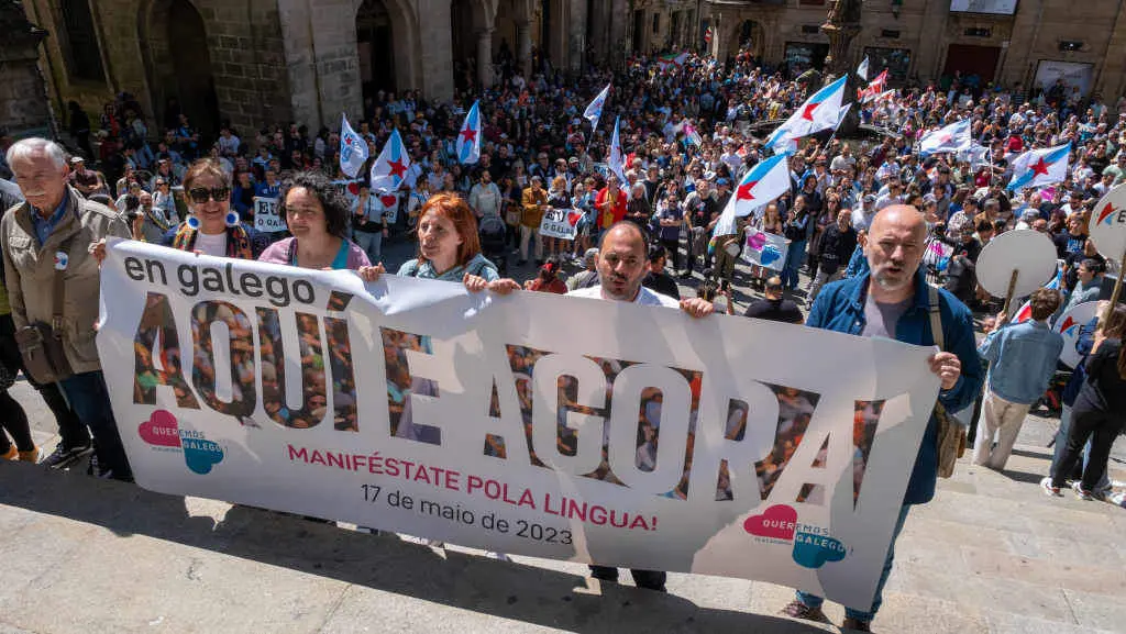 Manifestaci&oacute;n de Queremos Galego en Santiago de Compostela (Foto: Arxina).