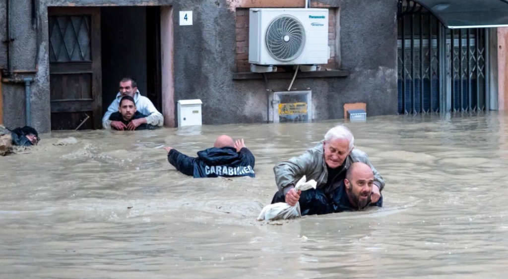 O temporal en Italia deixou grandes inundacións (Foto: Arma Dei Carabinieri / Dpa)