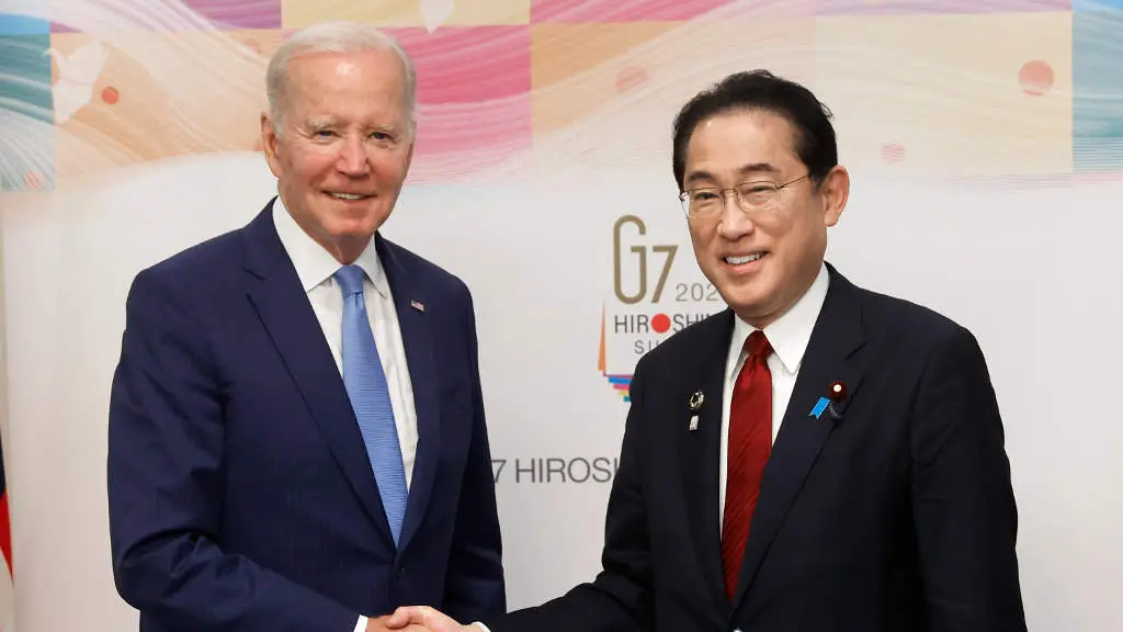 Joe Biden, presidente dos EUA, e Fumio Kishida, primeiro ministro de Xap&oacute;n. (Foto: Rodrigo Reyes Marin / Zuma Press W / Dpa)