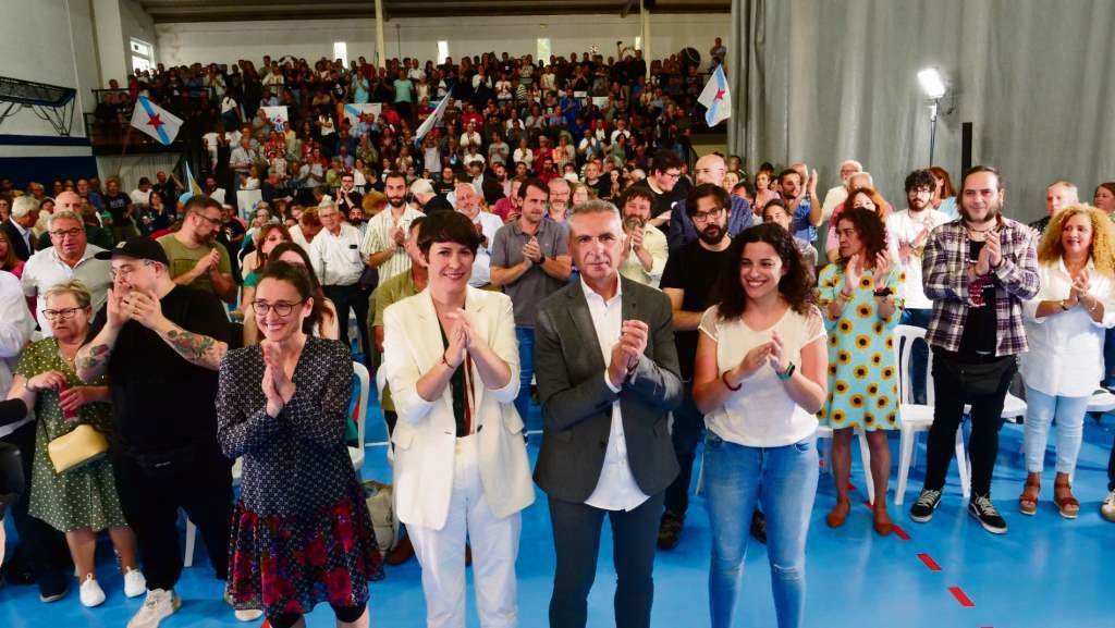 Rhut Reza, Ana Pontón, Luís Seara e Noa Presas, no mitin. (Foto: Nós Diario)