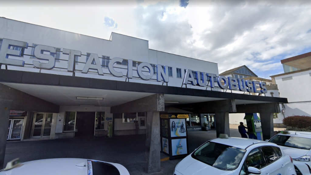 Entrada a estación de Autobuses de Lugo (Foto: Google Maps).